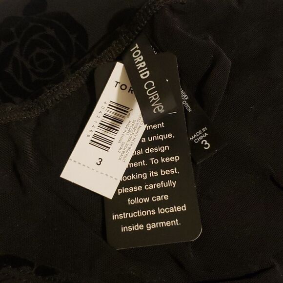 Torrid 3X Black Roses Velvet & Mesh Bodysuit - Picture 11 of 11